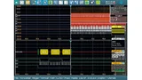 Nach der SPI-Kommandosequenz (unteres Diagramm) beginnt der A/D-Wandler mit der Datenausgabe (oberes Diagramm