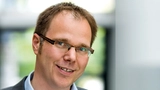 Guido Schulze, Rohde & Schwarz: »In zunehmendem Maße spielen Größe und Qualität des Bildschirms – als wichtiges Element in der Kommunikation des Anwenders mit dem Gerät – eine Rolle bei der Kaufentscheidung.«