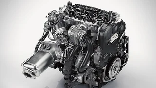 Die Motorenpalette des Volvo XC90 umfasst unter anderem einen 165 kW (225 PS) starken D5 Bi-Turbodiesel mit einem maximalen Drehmoment von 470 Nm.