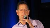 ARMs CTO Mike Muller stellte in seiner Keynote mbed OS vor.