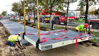 SolaRoad - Verlegen der Module