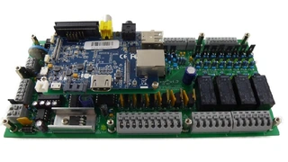 PiXtend wurde für das Raspberry Pi-Modell B entwickelt. Ein Adapter ermöglicht alternativ die Montage von Raspberry Pi B+ oder Banana Pi.