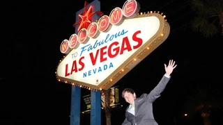 Informationen aus erster Hand: Die Elektronik automotive und elektroniknet.de waren zur CES im fabelhaften Las Vegas (rechts Martin Sporn, elektroniknet).