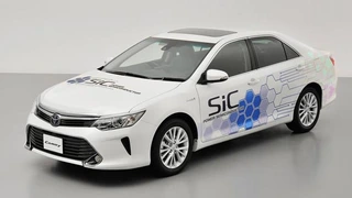 Im Camry Hybrid und in einem Brennstoffzellenbus will Toyota noch in diesem Jahr den Einsatz von SiC-Leistungshalbleitern testen.