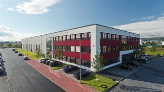 Das neue Büro- und Logistik-Gebäude  von Gudeco in Neu-Anspach