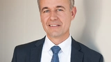 Der Anwender hat mehr und mehr den Wunsch, verschiedene Anforderungen in einer Applikation zusammenzufassen - Stichwort Industrie 4.0. Da bieten Hybridsteckverbinder den Kunden effiziente, ergonomische Lösungen.