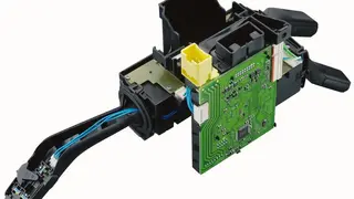 RAST-Stecker im Lenkstockmodul