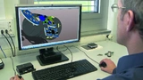 Bild 2. Mit Altium Designer kann man den Vorgang des Faltens der starr-flexiblen Leiterplatte in ihrer finalen Konfiguration animiert darstellen. 