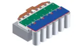 Luftgekühlte Vierfach-Parallelschaltung mit Busbar und Kondensatorbank.