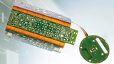 Bild 2: Die Elektronik für den Werkzeugspanner Power-Check ist auf einem 4-lagigen Starrflex-Multilayer untergebracht, der vier starre Teile mit einem Flexteil verbindet