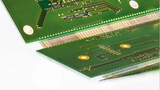 Bild 4: Die Semiflex-Leiterplatten-Konstruktion wird zweimal um 90° gebogen und führt 195 elektrische Verbindungen über die beiden semiflexiblen Bereiche 