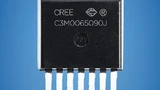 Gegenüber Silizium-basierten Super-Junction-MOSFETs weisen die 900-V-SiC-MOSFETs deutlich niedrigere RDSon-Werte auf: 65 mΩ bei +25 °C und bis zu 90 mΩ bei Temperaturen bis +150 °C.