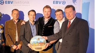 Best-of-Breed beim EBVtv Video war Texas Instruments:   v.l.n.r.: David Prosser, Sascha Thierichen  und Andrew Hofmann (alle Texas Instruments),  Markus Krämer und John Langford (EBV)