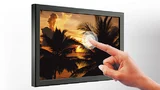IPS-Panels lassen sich einfach erkennen: Wird die Oberfläche berührt, bleiben die Bilder stabil, flackern also nicht