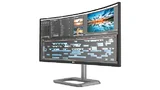 Die Krümmung des Panel bei der Curved-Technologie reduziert die Farbabweichung auf ein Minimum und vergrößert gleichzeitig die Bildfläche