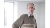 Ist IMEC-Fellow und hat eine volle Professorenstelle an der KU, Fachbereich Elektrotechnik. Als Redakteur arbeitet er an mehreren IEEE- und ACM-Publikationen mit