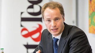 »Die Kunden fordern  zunehmend, dass Servicedaten ausgetauscht werden und dass Lebenslaufdaten  zu Produkten verfügbar sind  und es keine Systembrüche gibt.«