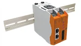 Modulares Gateway: Auf der Hutschiene werden die Gateway-Module über eine Steckbrücke verbunden. Die Konfiguration der seriellen Schnittstelle erfolgt über drei Drehschalter für Bitrate und Datenformat