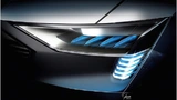 Die Scheinwerfer des Audi e-tron quattro concept besitzen eine spezielle OLED-Lichtsignatur