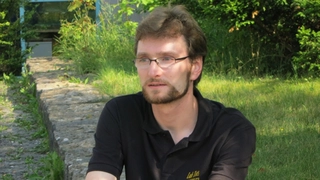 In der Arbeitsgruppe des Lehrstuhls für Biotechnik und Biophysik der Universität Würzburg ist Thomas Niehörster als Doktorand tätig und maßgeblich an der Entwicklung der sFLIM-Methode beteiligt