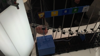 Radar-Schokoladenautomat am Stand von embedded brains