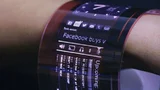 Dieser Prototyp eines um das Handgelenk wickelbaren flexiblen OLED-Display wurde mit einer auf Kunststoff aufgedruckten OTFT-Backplane angefertigt.