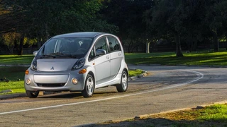 Platz 13: Der Mitsubishi i-Miev (98 Neuzulassungen)