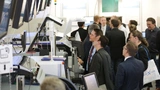 Besuchermagnet dürfte wie in jedem Jahr die Fertigungslinie »Future Packaging« (Halle 6, Stand 434) sein. Organisiert vom Fraunhofer IZM, präsentiert sie sich auf rund 930 qm zum Thema »Leben im Netz – Leben und Arbeiten in der digitalisierten Welt«.
