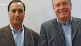Chefredakteur Frank Riemenschneider mit Microchips CEO Steve Sanghi