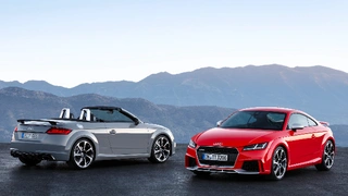Der Audi TT RS verfügt sowohl als Coupé als auch als Roadster über eine Motorleistung von satten 294 kW (400 PS).
