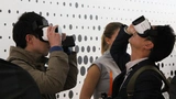 Brillen für virtuelle und augmented Reality sind immer häufiger gefragt - auch von der Industrie. Osram nutzte sie, um seinen Standbesuchern auf der Light+Building die Beleuchtung der Sixtinischen Kapelle zu zeigen, einmal vor und einmal nach der Umr