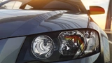 Der schwarz-rot-goldene Farbeffekt der Light-Champion-Halogenlampen kommt am besten bei Automodellen mit Reflektor-Scheinwerfern ohne Kappe vor dem Leuchtmittel zur Geltung.