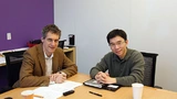 Dr. Zining Wu, CTO von Marvell, im Gespräch mit Elektronik-Chefredakteur Gerhard Stelzer