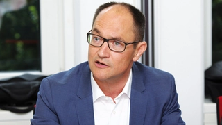 Hermann Reiter, DigiKey Deutschland: »Wir haben etwa 300.000 Artikel hinzuaddiert auf unser Lager- portfolio, um noch mehr und  schnellere Verfügbarkeit zu  garantieren und um unsere Online-Aktivitäten weiter zu forcieren.«