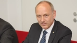 Dietmar Jäger, TDK:  »Es scheint, das von mir immer  geforderte „Back to the roots“ ist im Kommen. In Zeiten in denen die Margen unter Druck geraten, besinnen sich immer mehr Distributoren auf eine gewisse Verfügbarkeit ab Lager.«
