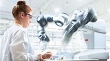 ABBs kollaborativer Zweiarm-Roboter YuMi wurde von der IEEE und der IFR mit der IERA Auszeichnung prämiert.