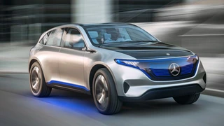 Mercedes Benz stellt sein neues Konzept EQ vor. Die Studie Generation EQ im Look eines sportlichen SUV-Coupés gibt einen Ausblick auf eine neue Fahrzeuggeneration mit batterieelektrischem Antrieb.
