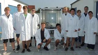 Die Studenten von Prof. Karl-Heinz Pettinger von der hochschule Landshut haben in einem Simulationsexperiment eine Batterie erfolgreich zum Brennen gebracht