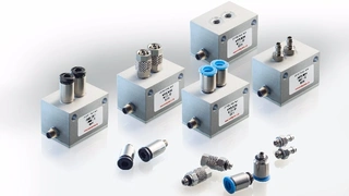 Im kompakten Metallgehäuse (35 x 25 x 25,3 mm³) stecken die Drucktransmitter der Baureihe AMS 3011 von Analog Microelectronics (Halle B1, Stand 229). Es gibt Varianten für Absolut-, Relativ- und Differenzdruck im Druckbereich von 50 mbar bis 10 Bar b