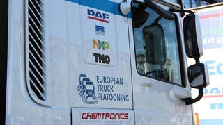 NXP und DAF Trucks zeigten der Presse im Vorfeld der Electronica Lkw-Platooning live.