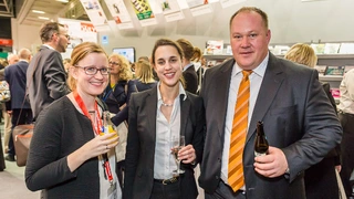 Impressionen vom Standfest der WEKA FACHMEDIEN auf der electronica 2016
