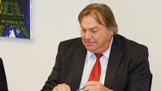 Gunnar Dieringer, Gebrüder Frei