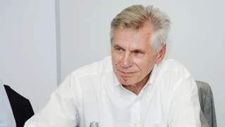 Günter Stemple, GS Elektromedizinische Geräte G. Stemple GmbH