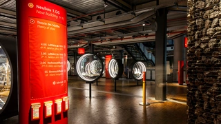 Neu gestaltete Ausleuchtung des Berliner Technikmuseums. 