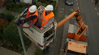 Die Installation lässt sich dank der integrierten Wireless-Netzwerkfähigkeit schnell durchführen, und der Wartungsaufwand der Leuchten ist deutlich geringer, weil jede Straßenleuchte ihre Leistungsdaten und ihren Status automatisch zentral meldet. 