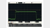 Mit einem zusätzlichen kleinen Keramikkondensator am Eingang lassen sich die Oszillationen am Verbindungsknoten der Leistungs-MOSFETs des TPS53318 dämpfen