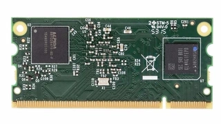Rückseite Raspberry Pi 3 Compute Module