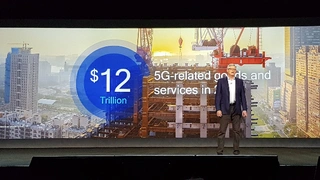 Steve Mollenkopf, CEO von Qualcomm, beziffert den globalen wirtschaftlichen Effekt bis 2035 auf 12 Billionen Dollar und 22 Mio. Jobs.