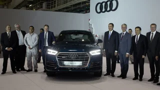 Der Audi Q5 auf der Bühne während der Einweihungsfeier im Audi-Werk in San José Chiapa.