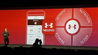 Die App UA Record erfasst vier für Sportler wichtige Elemente: Aktivitäten, Ernährung, Fitness und Schlaf.